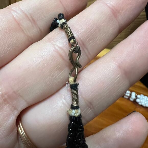 Vintage Seed Beaded Layered Necklace 2 MCM White Black Floral Handmade Beads - Picture 5 of 15